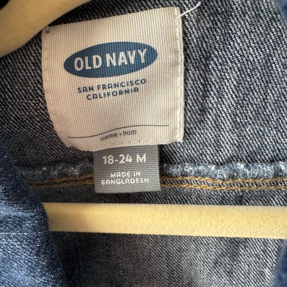 Old Navy baby/ toddler  Denim Vest - Blue 18-24m nwot - Picture 2 of 2